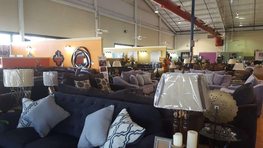 Montanas Home Furniture | 10101 Hammerly Blvd, Houston, TX 77080, USA | Phone: (713) 465-3230