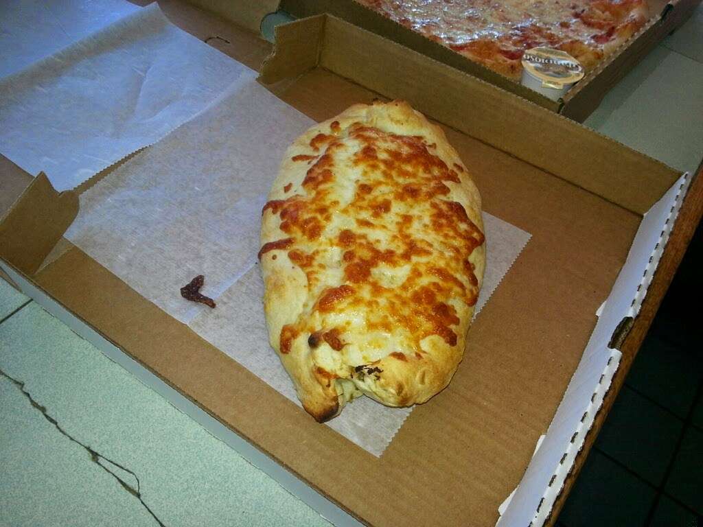 Manny & Vics Pizzeria | 1687 N Delsea Dr, Vineland, NJ 08360, USA | Phone: (856) 696-3100
