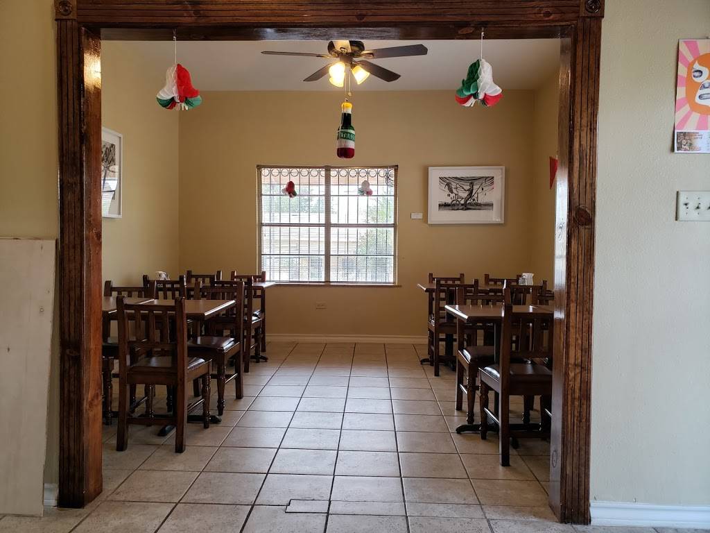 Moras Restaurant | 401 E Kearney St, Laredo, TX 78040 | Phone: (956) 441-1111