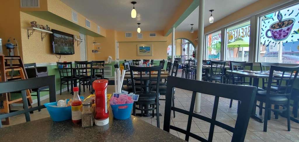 Mango Sun Cafe And Grille Beachside | 2209 S Atlantic Ave, Daytona Beach, FL 32118, USA | Phone: (386) 265-5960