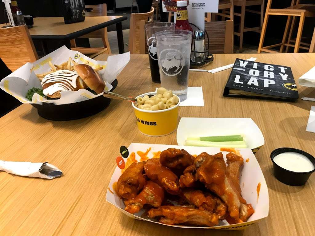 Buffalo Wild Wings | 3663 S Las Vegas Blvd Ste 600, Las Vegas, NV 89109, USA | Phone: (702) 734-0096