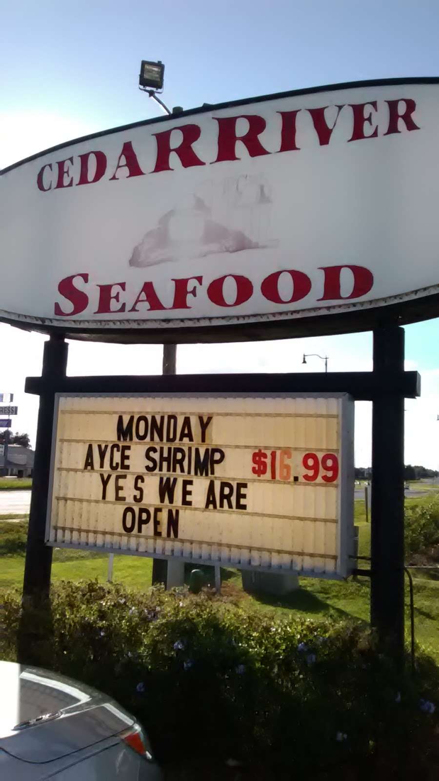 Cedar River Seafood | 4010, 8609 US-441, Leesburg, FL 34788, USA | Phone: (352) 728-3377