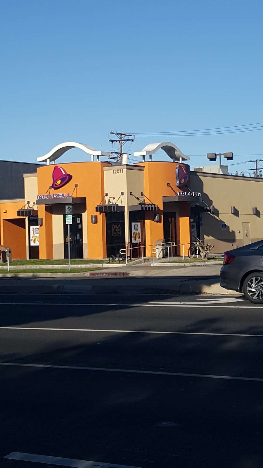 Taco Bell | 12011 Venice Blvd, Los Angeles, CA 90066 | Phone: (310) 398-7717