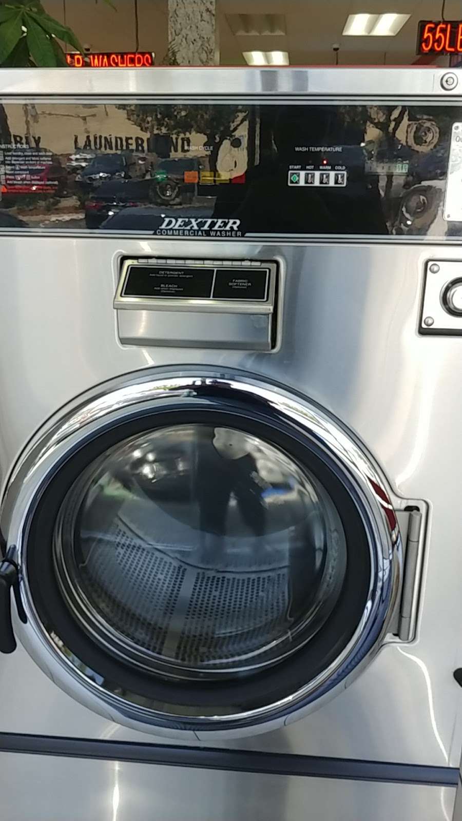 LC Starwash Coin Laundry | 10722 Beverly Blvd R,S,T, Whittier, CA 90601, USA | Phone: (562) 781-3386