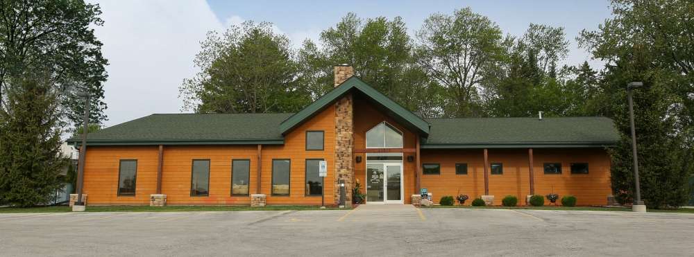 Forest Home Animal Clinic: Laura Bonofiglio, DVM | 11222 W Forest Home Ave #2, Franklin, WI 53132, USA | Phone: (414) 425-2340