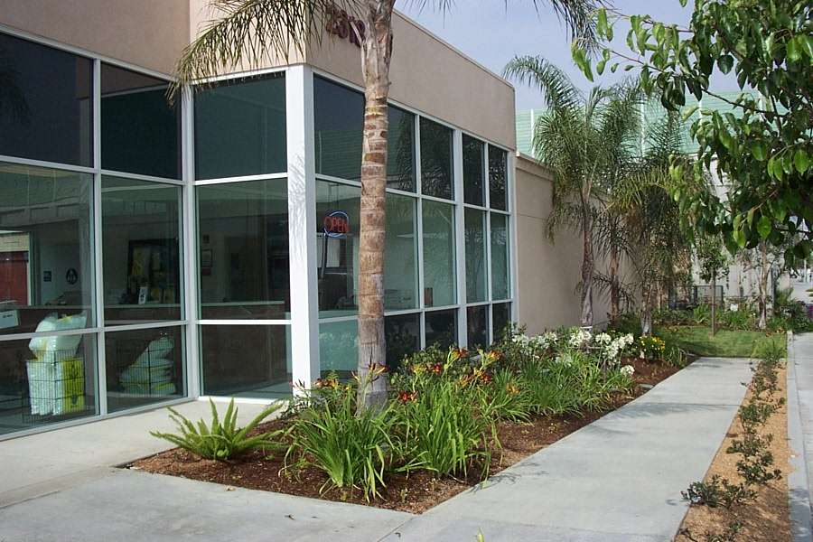 StorQuest Self Storage | 2318 E South St, Long Beach, CA 90805 | Phone: (562) 261-2144