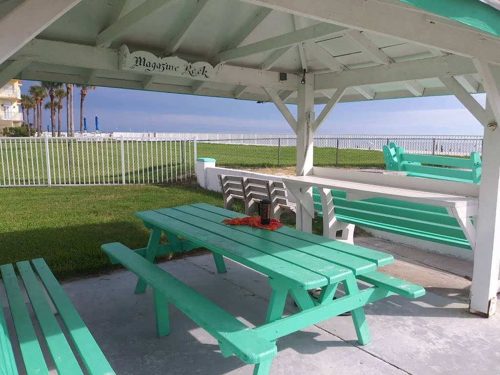 Surfside Cabanas | 18100 Gulf Blvd, Redington Shores, FL 33708 | Phone: (727) 249-6282