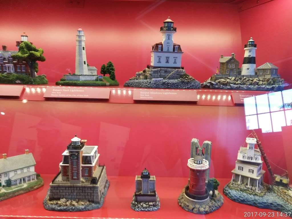 National Lighthouse Museum | 200 The Promenade at Lighthouse Point, Staten Island, NY 10301, USA | Phone: (718) 390-0040