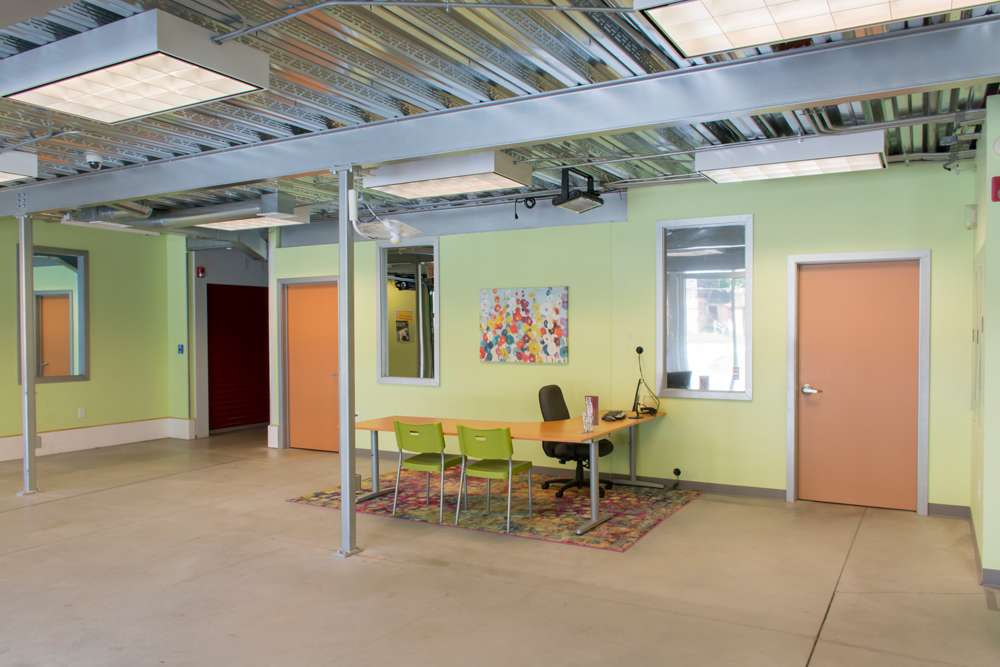 Moove In Self Storage - Columbia Ave | 3630 Columbia Ave, Lancaster, PA 17603, USA | Phone: (717) 285-0010