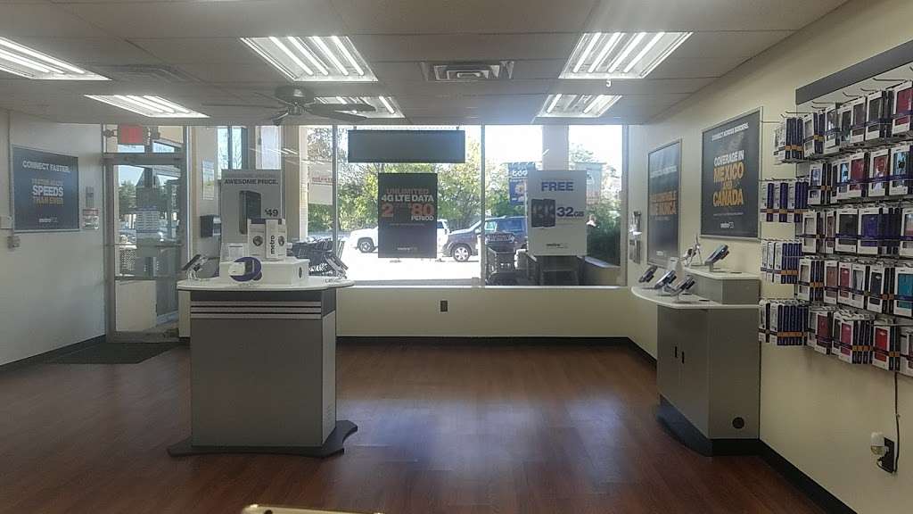 Metro by T-Mobile | 1930 W Main St #110, Norristown, PA 19403 | Phone: (484) 231-1161