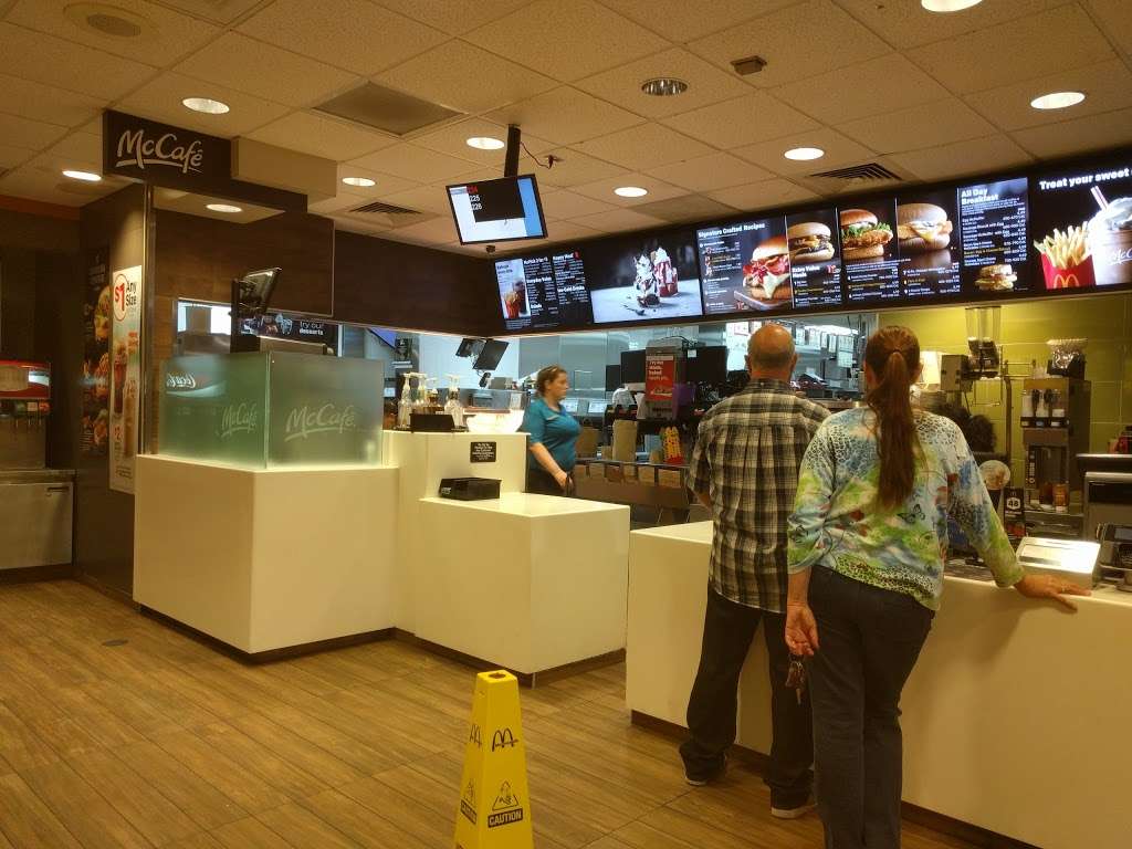 McDonalds | 205 E Canal St, Mulberry, FL 33860, USA | Phone: (863) 425-2660