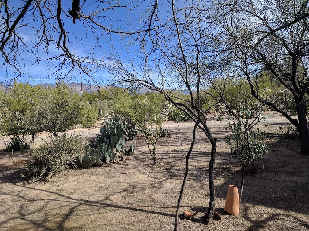 The Azure Gate Bed and Breakfast | 9351 E Morrill Way, Tucson, AZ 85749, USA | Phone: (520) 749-8157