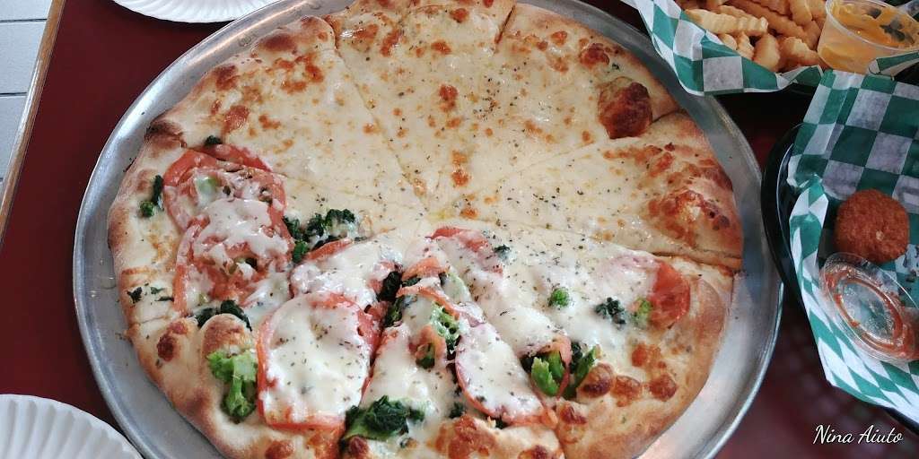 Sciarrinos Pizzeria | 2527, 19 N Brookside Rd, Springfield, PA 19064, USA | Phone: (610) 543-8400