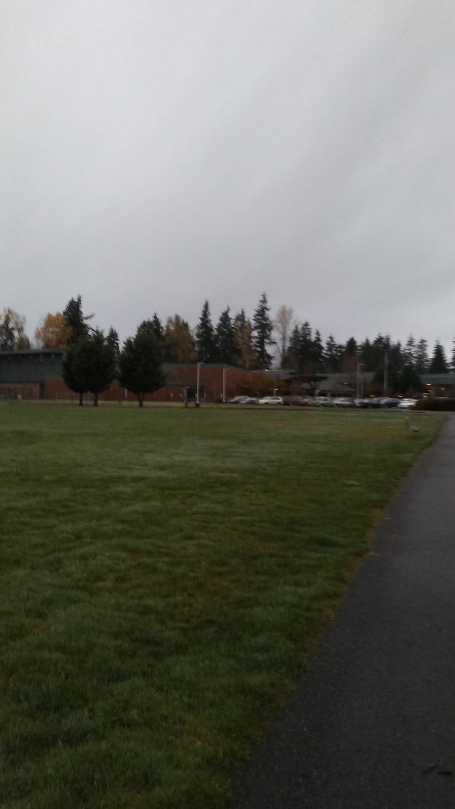 Redmond Middle School | 10055 166th Ave NE, Redmond, WA 98052 | Phone: (425) 936-2440