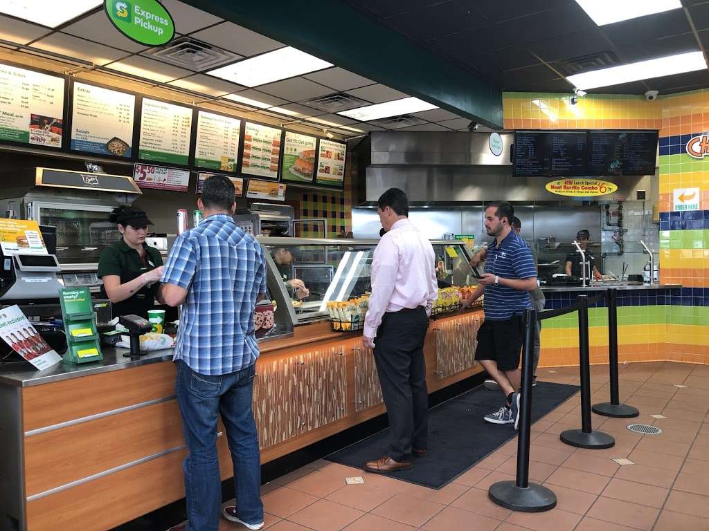 Subway | 8695 NW 58th St, Miami, FL 33166 | Phone: (305) 599-3695