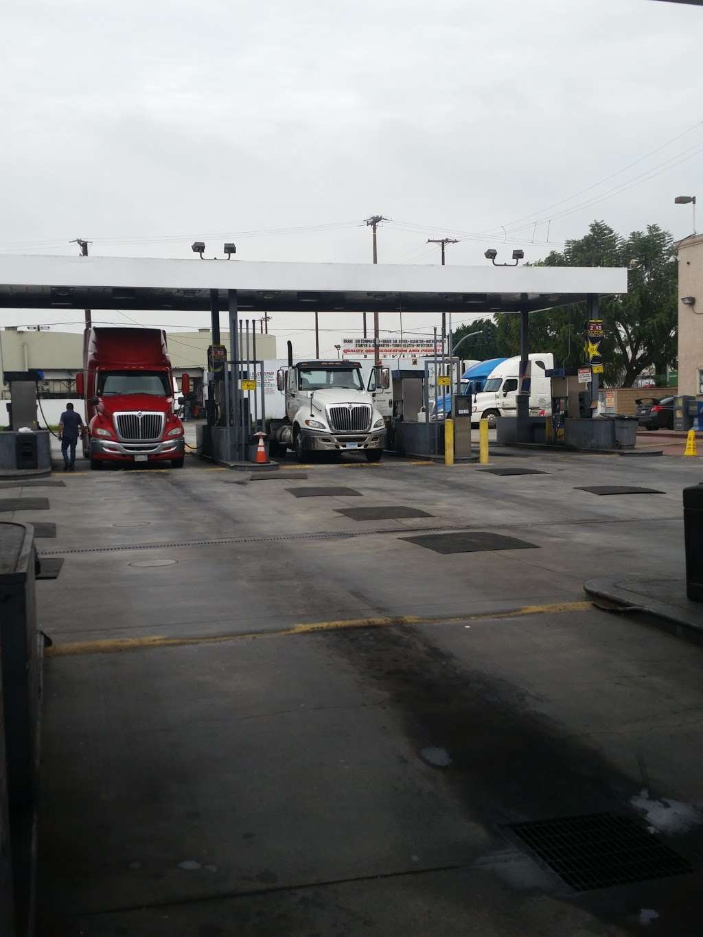 Commerce Truck Stop | 4560 E Washington Blvd, Commerce, CA 90040, USA | Phone: (323) 881-0597