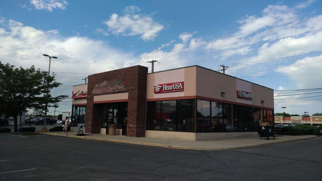 Plaza 200 Outlets | 204 Glen Cove Rd, Carle Place, NY 11514, USA