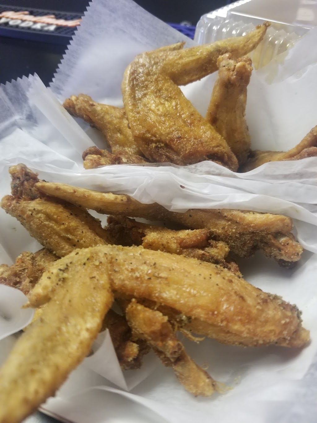 Dbos Wings N More | 4407 Elvis Presley Blvd, Memphis, TN 38116 | Phone: (901) 345-9464