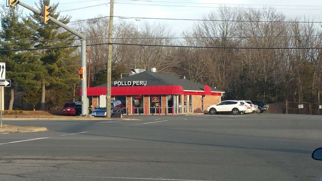 Pollo Peru | 1015 Dranesville Rd, Herndon, VA 20170, USA | Phone: (703) 429-4672