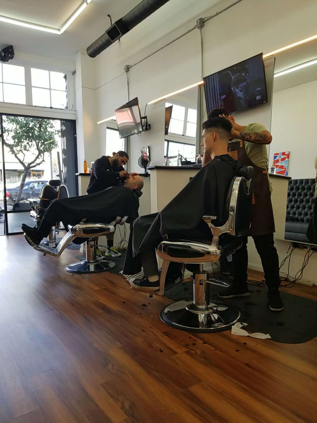 Empire Barbers | 5658 Hollywood Blvd, Los Angeles, CA 90028 | Phone: (323) 498-5099