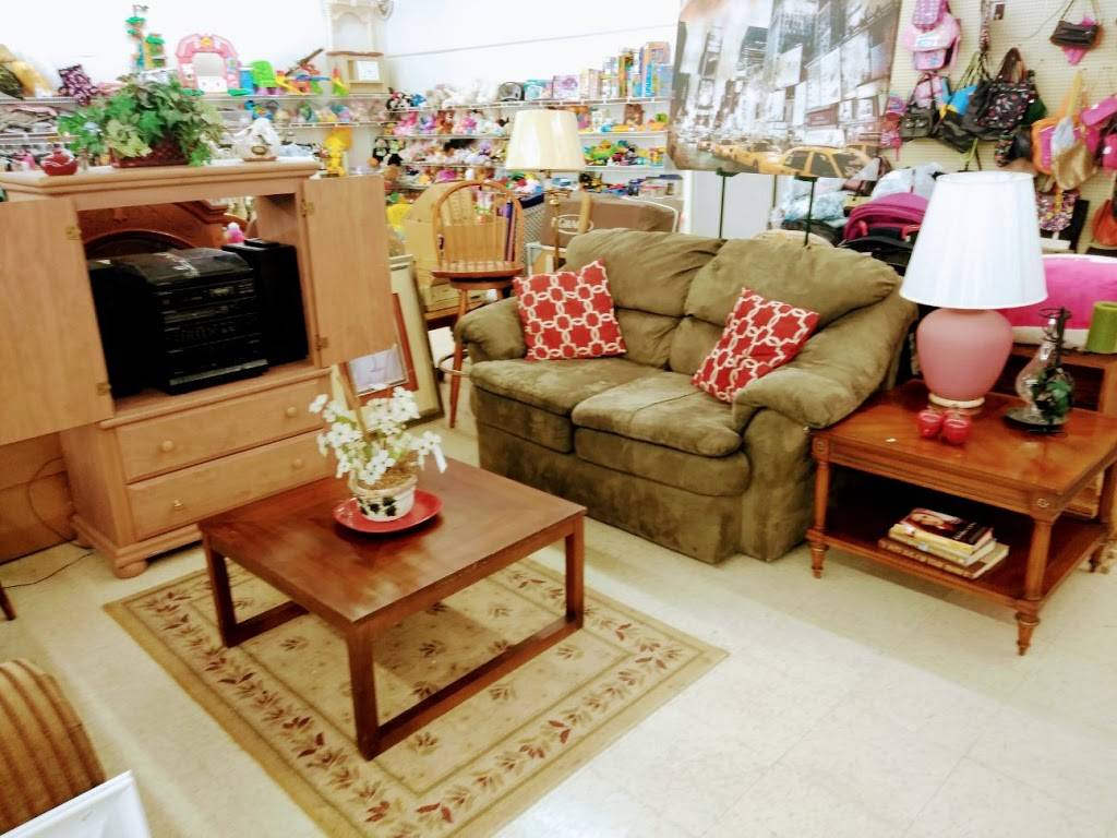 Good Value Thrift Store | 1100 North, George Washington Hwy N, Chesapeake, VA 23323, USA | Phone: (757) 961-5221