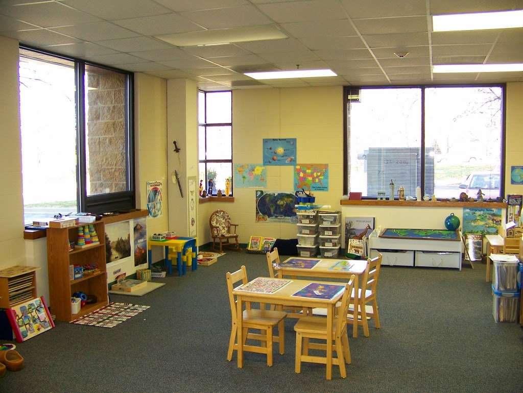 Montessori Childrens House of Blue Springs | 1850 NE US 40 Hwy, Blue Springs, MO 64015, USA | Phone: (816) 228-2008