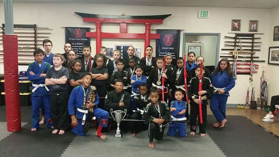 Twin Dragons Mixed Martial Arts & Fitness | 2504 25th Ave N STE 9, Texas City, TX 77590 | Phone: (409) 998-4600