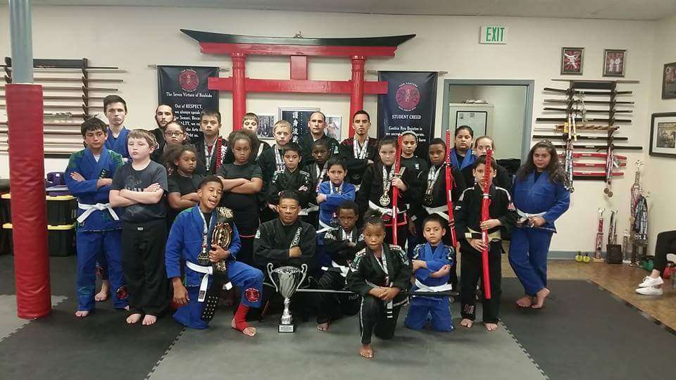 Twin Dragons Mixed Martial Arts & Fitness | 2504 25th Ave N STE 9, Texas City, TX 77590, USA | Phone: (409) 998-4600