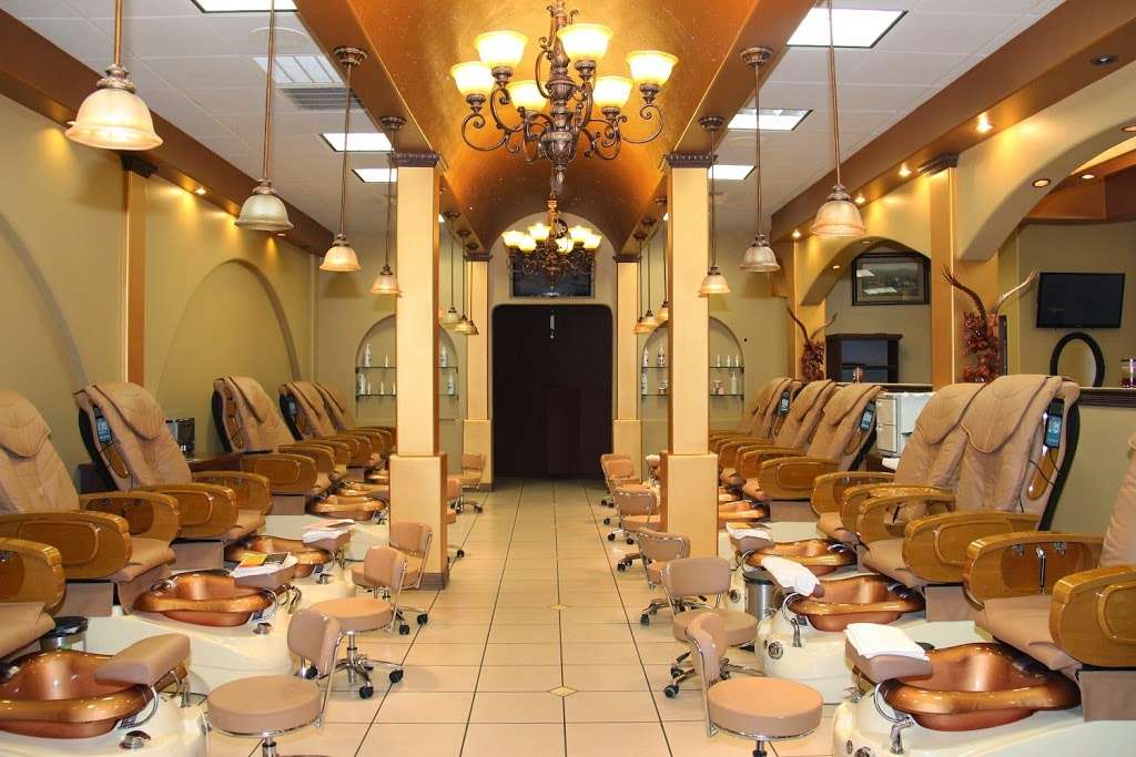 Nails Of America | 3021 Interstate 45 N #300, Conroe, TX 77304, USA | Phone: (936) 760-2227