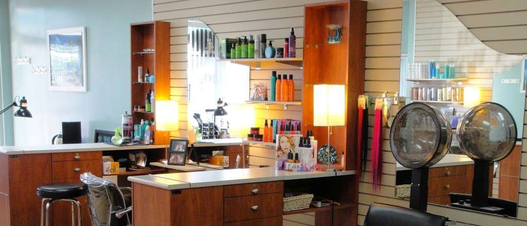 Oasis Salon | 499 Interchange N, Lake Geneva, WI 53147, USA | Phone: (262) 348-9080