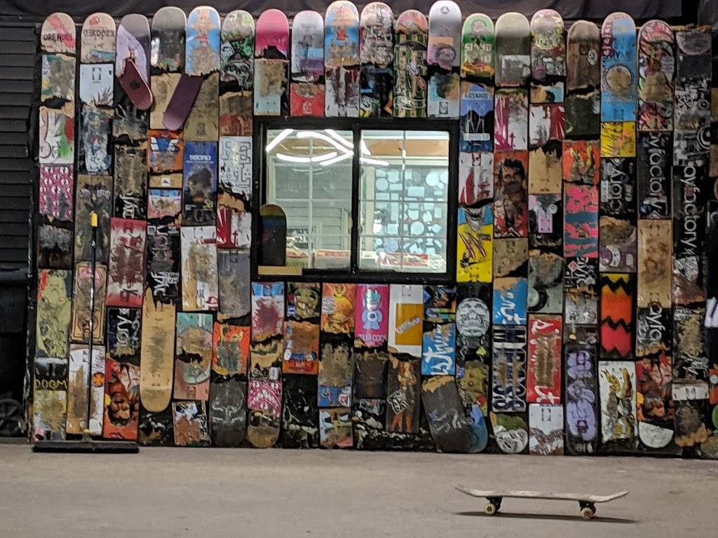 Skate Naked | 3790 E 5th Ave, Columbus, OH 43219, USA | Phone: (614) 636-8489