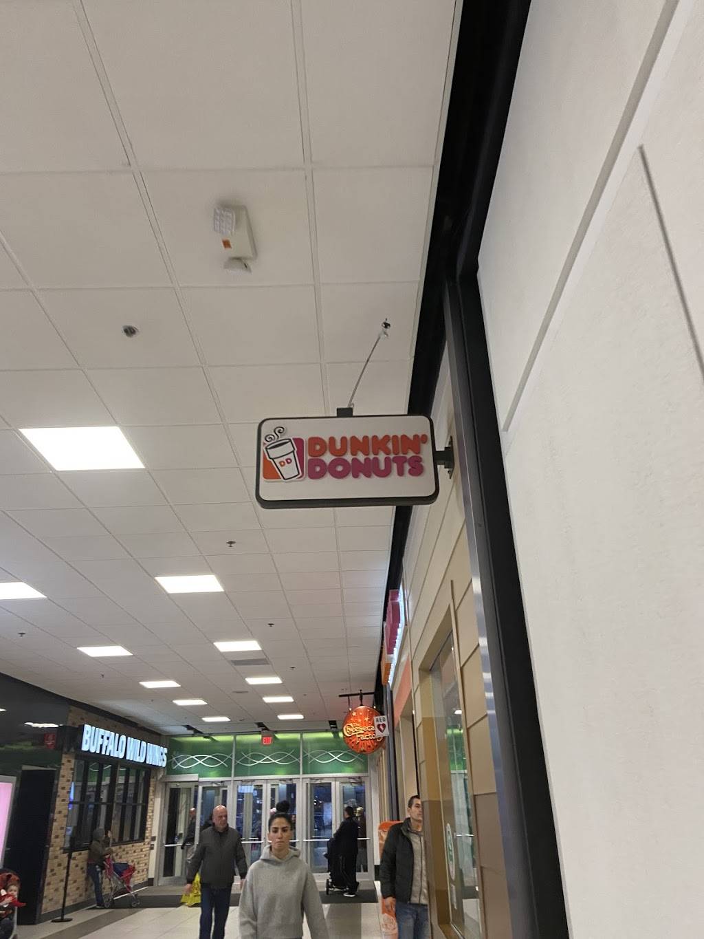 Dunkin | 1400 Wayne St, Wayne, NJ 07470 | Phone: (877) 833-2633