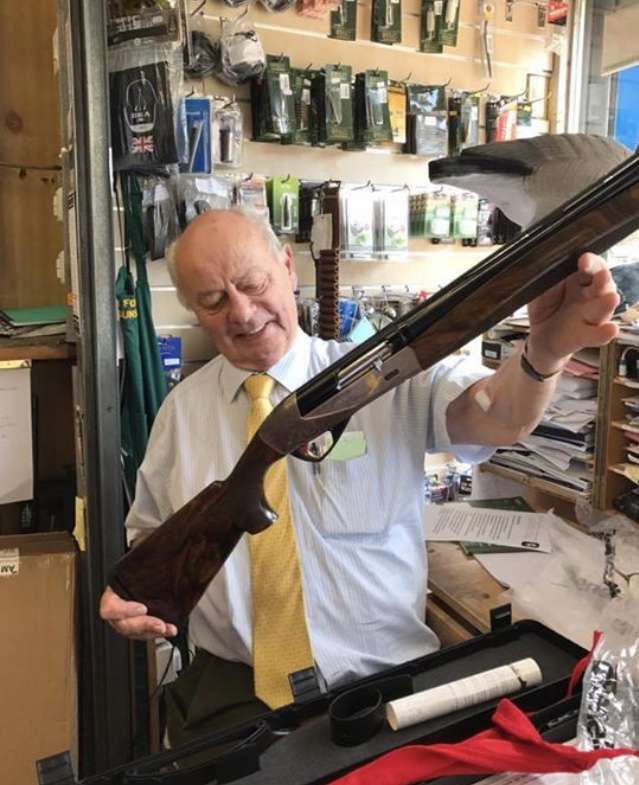 John Forsey Guns | 32 Park View Rd, Welling DA16 1RT, UK | Phone: 020 8304 9922