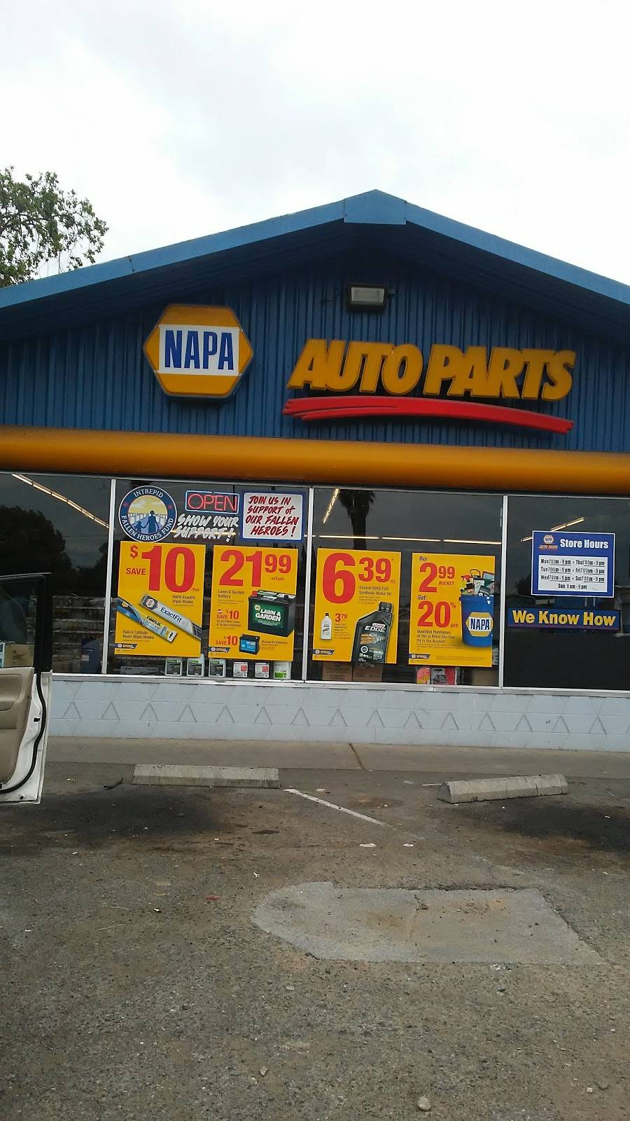 NAPA Auto Parts - Genuine Parts Company | 3710 47th Ave, Sacramento, CA 95824, USA | Phone: (916) 421-8601