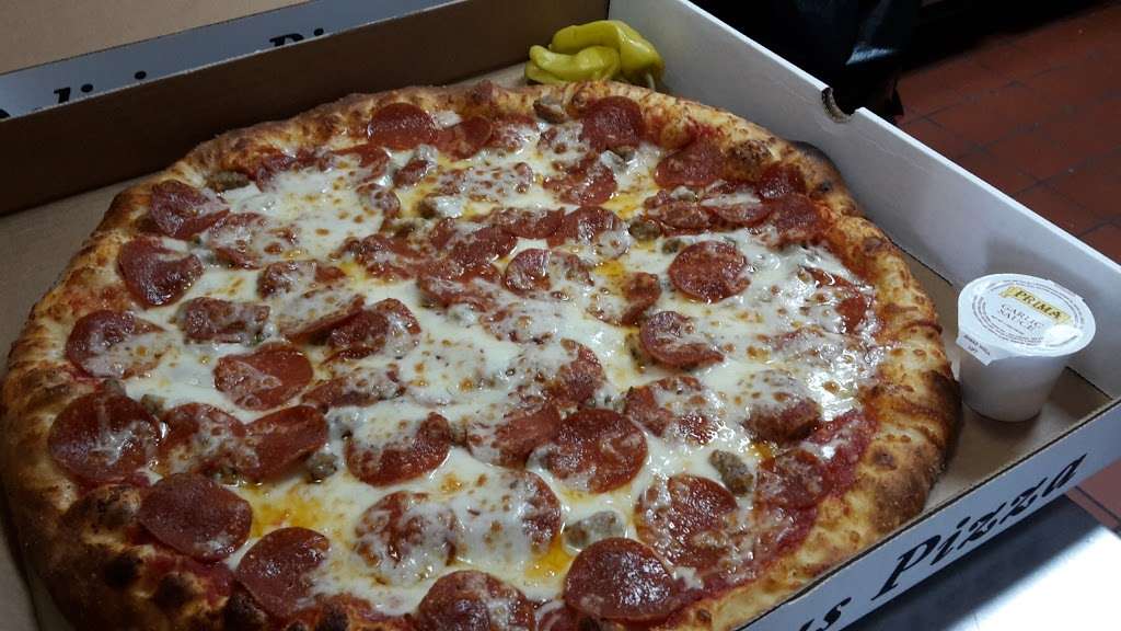 Carinis Pizza and Subs Pasadena | 8894 Fort Smallwood Rd #7, Pasadena, MD 21122 | Phone: (410) 255-7100