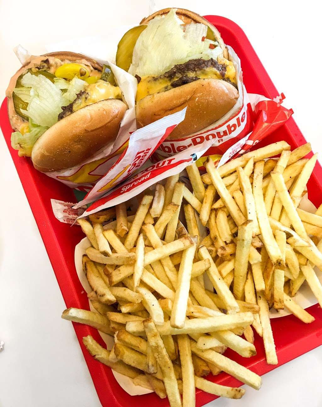 In-N-Out Burger | 1417 Fitzgerald Dr, Pinole, CA 94564 | Phone: (800) 786-1000