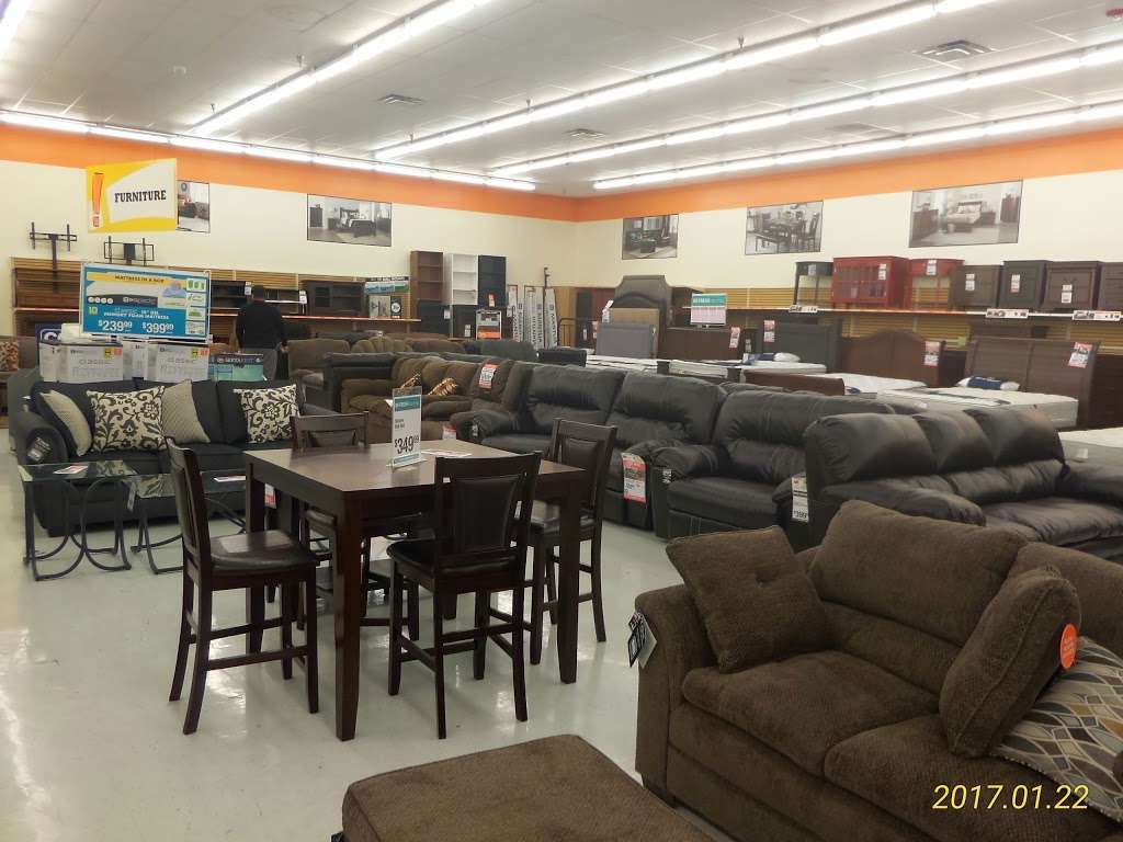 Big Lots | 8215 University City Blvd Ste E, Charlotte, NC 28213 | Phone: (704) 494-0121