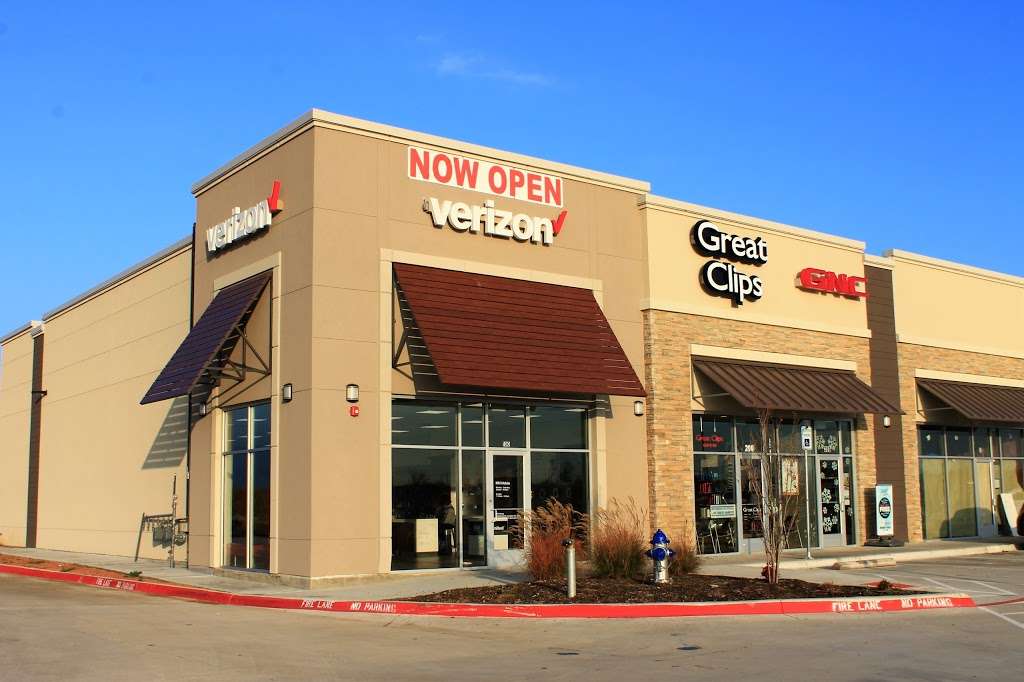 Verizon Authorized Retailer - Express Store | 8040 Woodbridge Pkwy Suite 100, Sachse, TX 75048, USA | Phone: (972) 442-0412