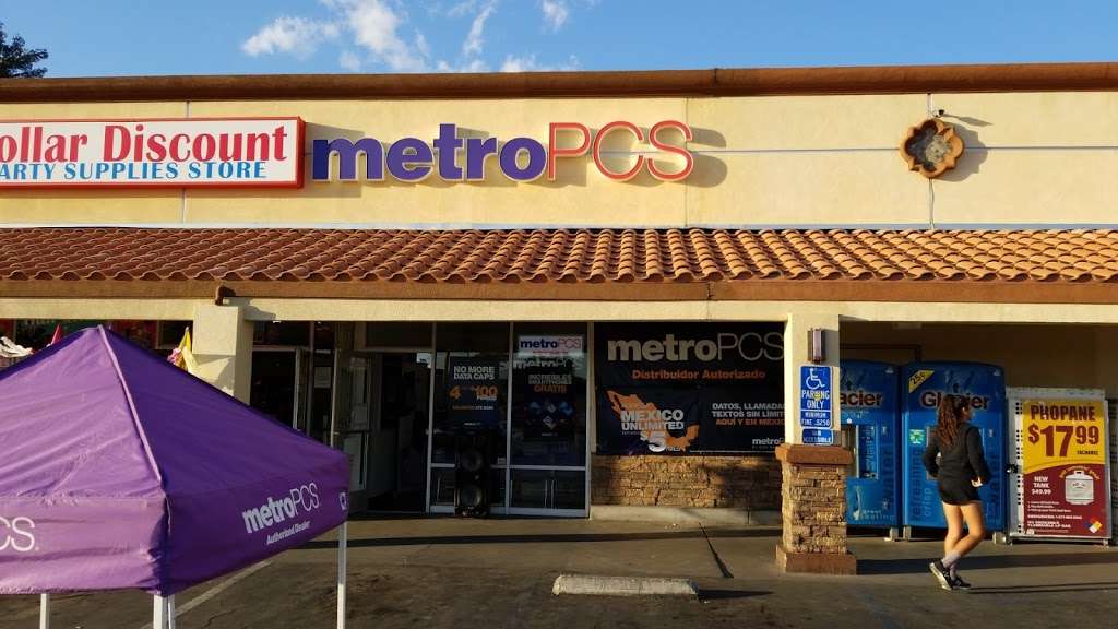 Metro by T-Mobile | 9005 Mission Boulevard, Riverside, CA 92509, USA | Phone: (951) 777-8969