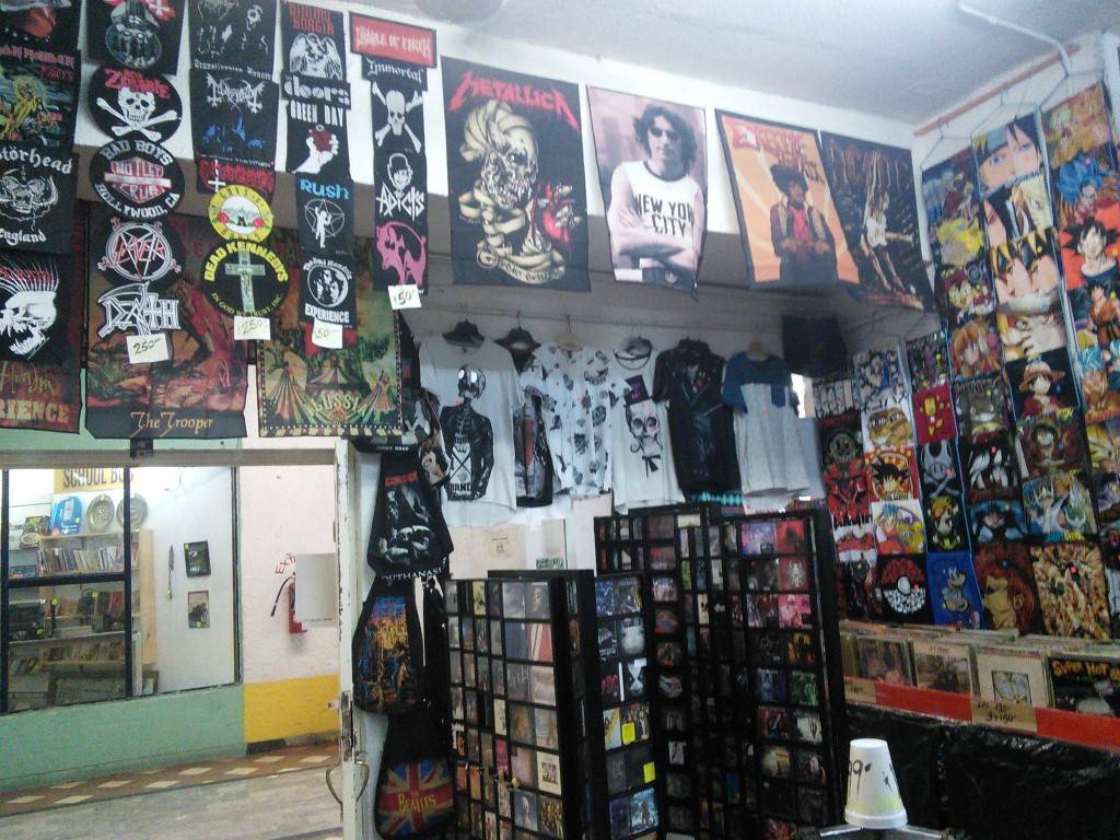 ROCK 70s | Local 3-A, Calle Manuel Bernal 242, Centro, 32000 Cd Juárez, Chih., Mexico | Phone: 656 612 0128