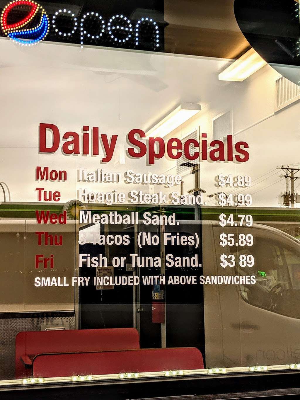 Rosies Drive-In | 10235 S Cicero Ave, Oak Lawn, IL 60453 | Phone: (708) 636-7717