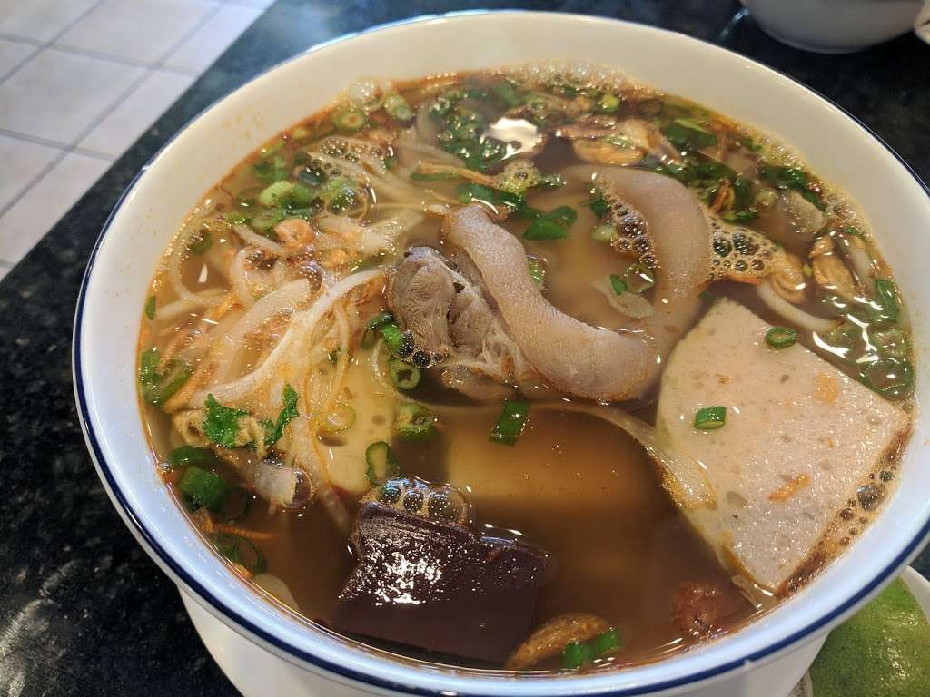 My Van Restaurant Vietnamese Noodle & Drink | 8526 Valley Blvd ste 106, Rosemead, CA 91770 | Phone: (626) 380-0707