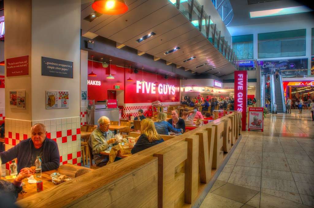 Five Guys | BLUEWATER SHOPPING CENTRE, Dartford, Greenhithe DA9 9SG, UK | Phone: 01322 382137