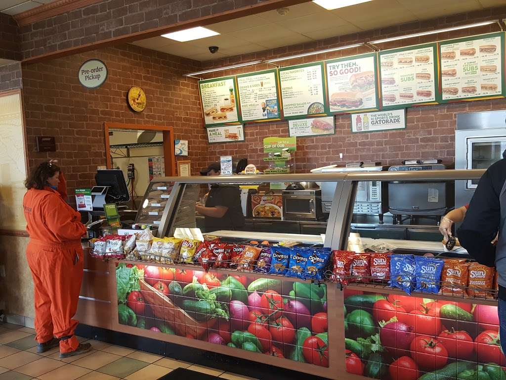 Subway Restaurants | 2400 Market St, Linwood, PA 19061, USA | Phone: (484) 816-0791