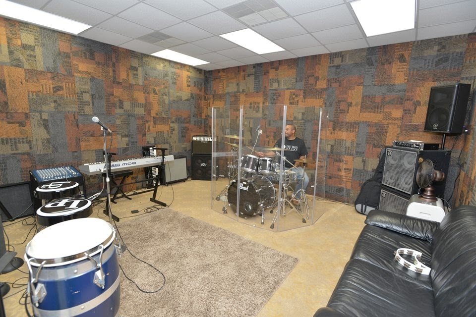 East Coast Drums & Band Rehearsal Studios | 8051 Penn Randall Pl, Upper Marlboro, MD 20772, USA | Phone: (301) 802-5580