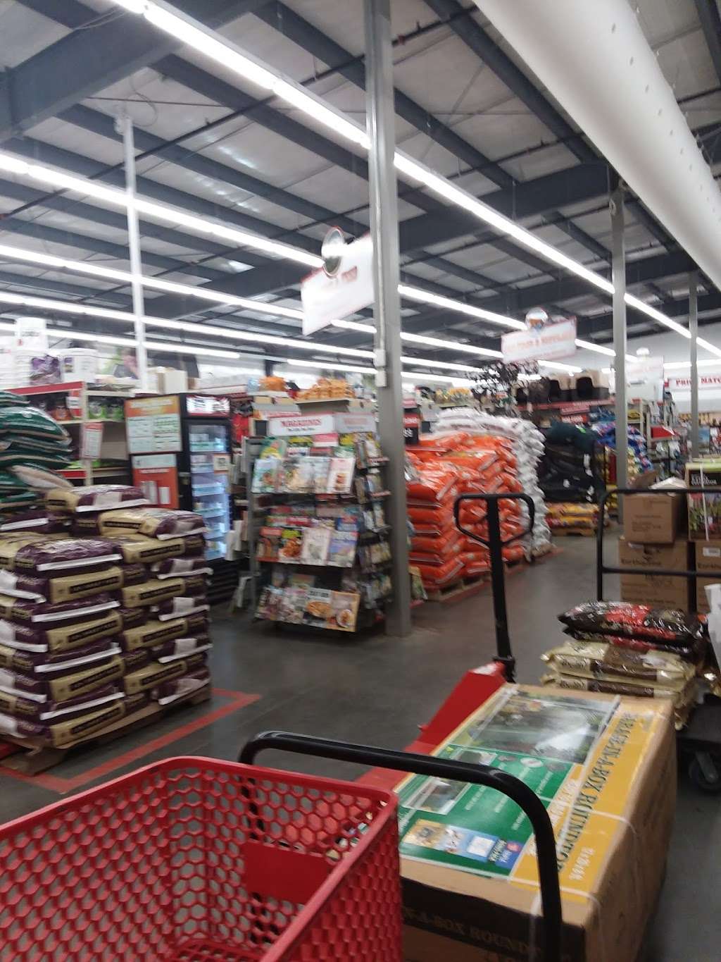 Tractor Supply Co. | 8986 Courthouse Rd, Louisa, VA 23093 | Phone: (540) 967-2365