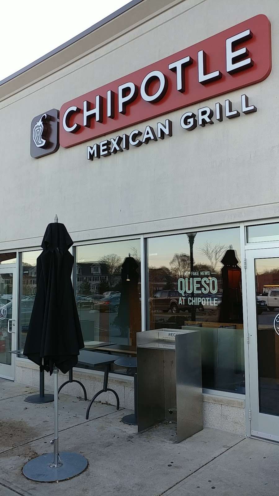 Chipotle Mexican Grill | 1030 Main St Ste 5, Waltham, MA 02451, USA | Phone: (781) 899-4937