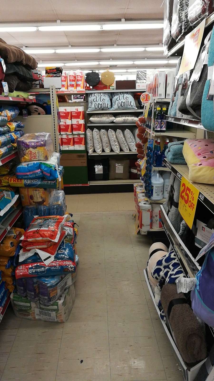 Family Dollar | 24 S 18th St, Columbia, PA 17512, USA | Phone: (717) 684-4744