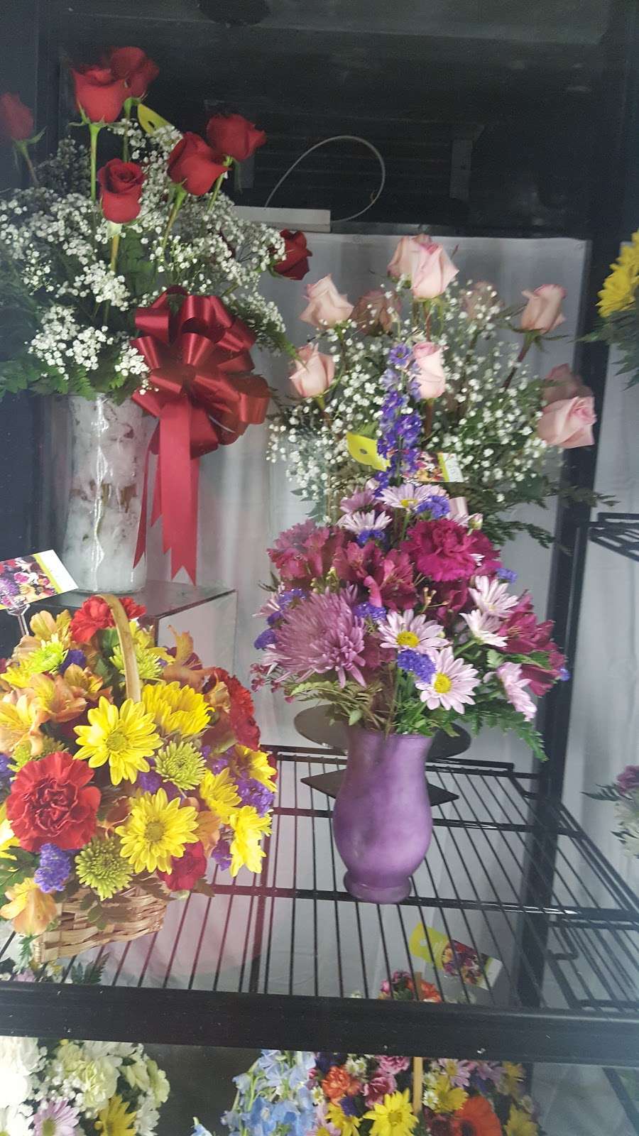 Plant, Flower & Garden Shop of Milford | 1235, 909 N Walnut St unit a, Milford, DE 19963 | Phone: (302) 422-4961