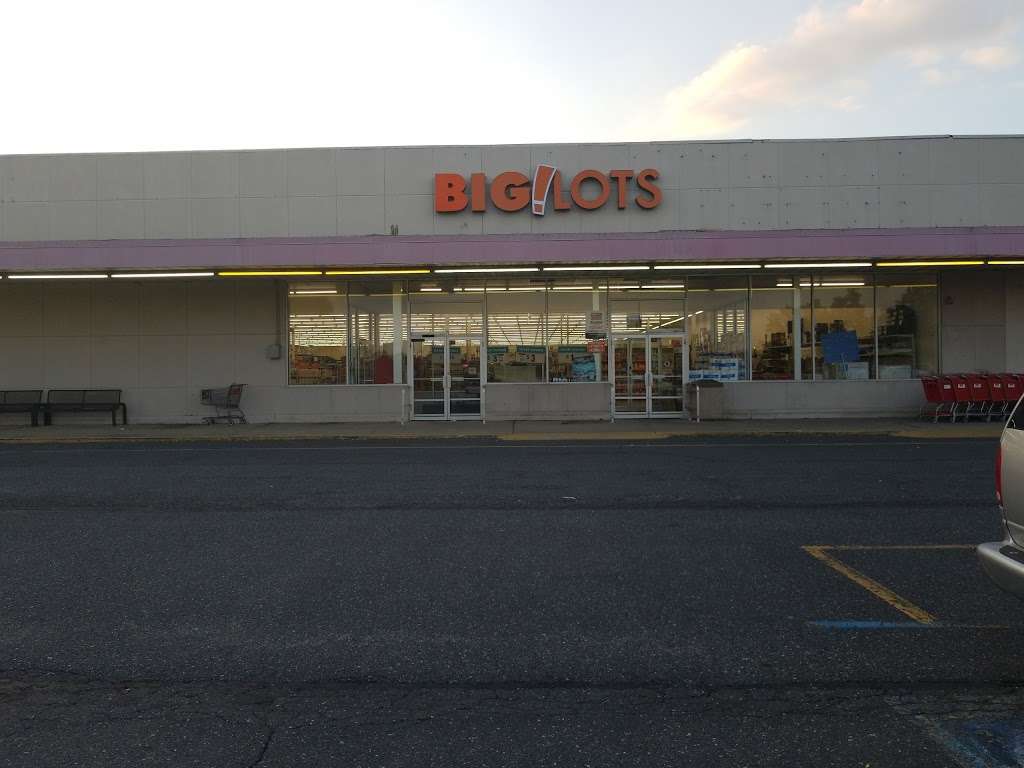 Big Lots | 4355 US-130 A, Beverly, NJ 08010, USA | Phone: (609) 835-1642